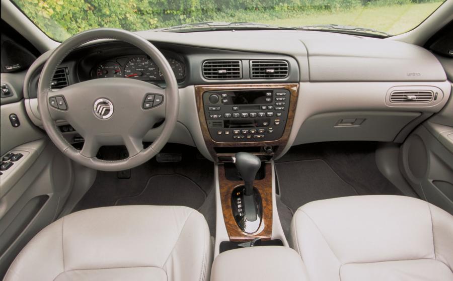  Mercury Sable Wagon 2000 года  (фото 12 из 34)